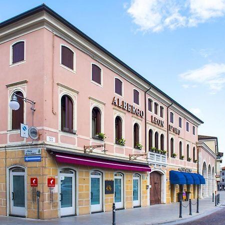 Albergo Leon D'Oro Maniago Dış mekan fotoğraf